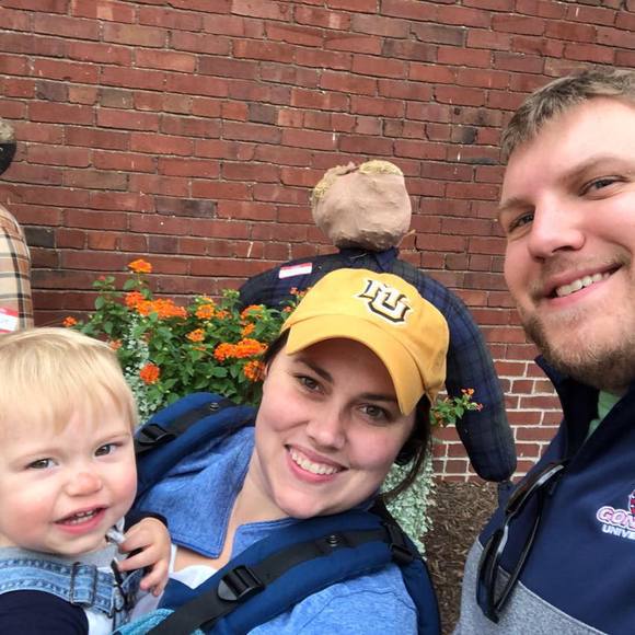 Meet your Posher, Caitlin - Picture 1 of 1